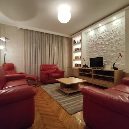 Apartment Central Happy Four