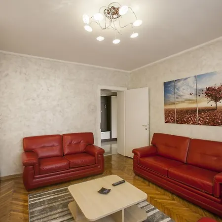 Apartment Central Happy Four