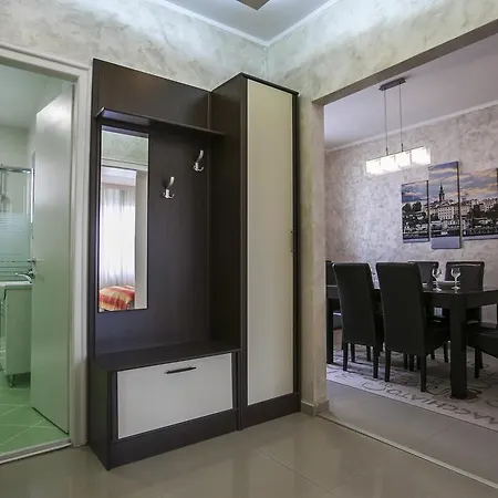 Apartment Central Happy Four Belgrade